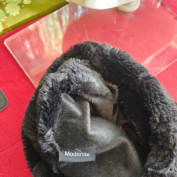 Moderna Plush Infinity Scarf - Picture 3 of 3